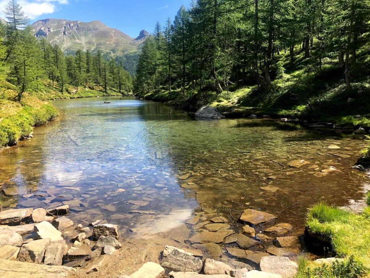Giuditta Freecarpark&Garden Domodossola Luaran gambar