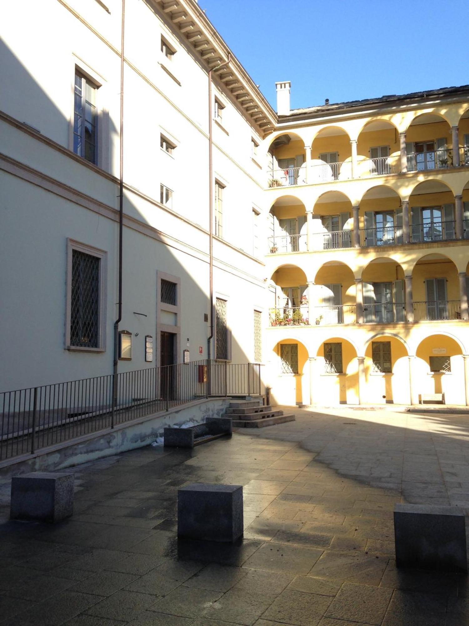 Giuditta Freecarpark&Garden Domodossola Luaran gambar